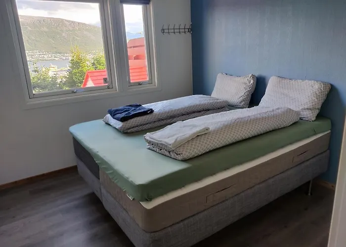 Feelhome 3 Bedroom Near University